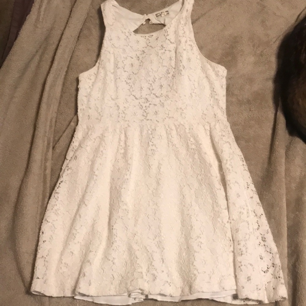 White lace dress
